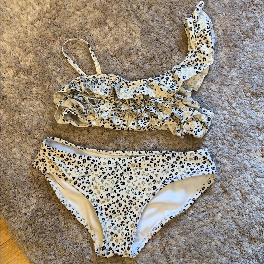 Bathing suit